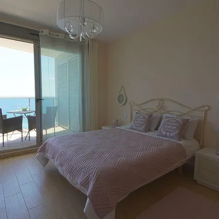Beautiful Frontline Melioria With Panoramic Seaview Appartement *